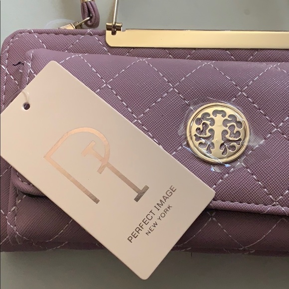 Perfect Image shoulder clutch. - Picture 2 of 5